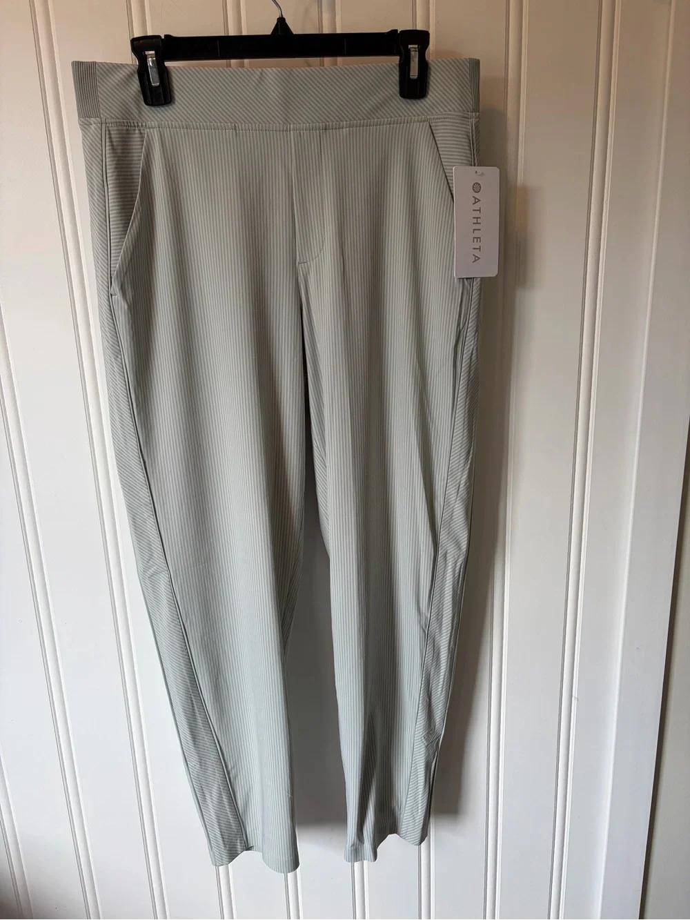 NWT Athleta Brooklyn Textured Ankle Pants Sage Green Travel Pull-On Size 10